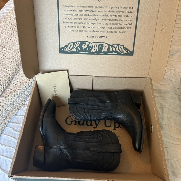 The Jamie Tecovas Black Cowgirl / Cowboy Boot - Picture 3 of 11